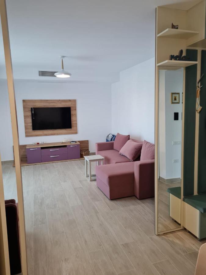 Matteo 2 Apartments Marina Surf Residence, Mamaia Nord - Navodari,1 Vedere Frontala,2 Cu Vedere Laterala La Mare Exterior photo