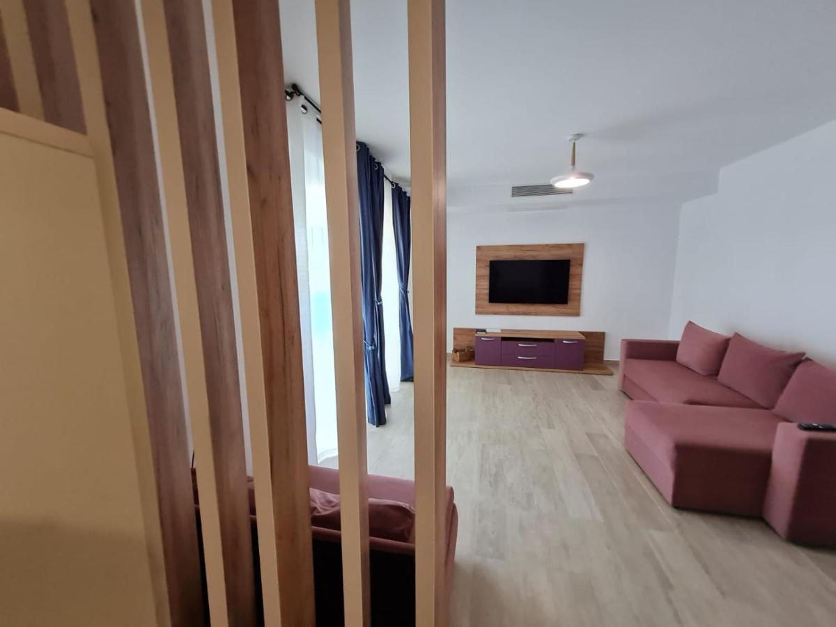 Matteo 2 Apartments Marina Surf Residence, Mamaia Nord - Navodari,1 Vedere Frontala,2 Cu Vedere Laterala La Mare Exterior photo