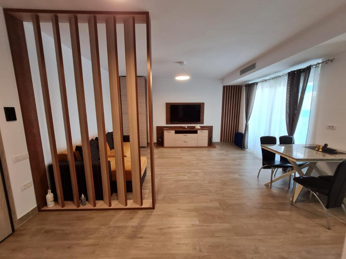 Matteo 2 Apartments Marina Surf Residence, Mamaia Nord - Navodari,1 Vedere Frontala,2 Cu Vedere Laterala La Mare Exterior photo